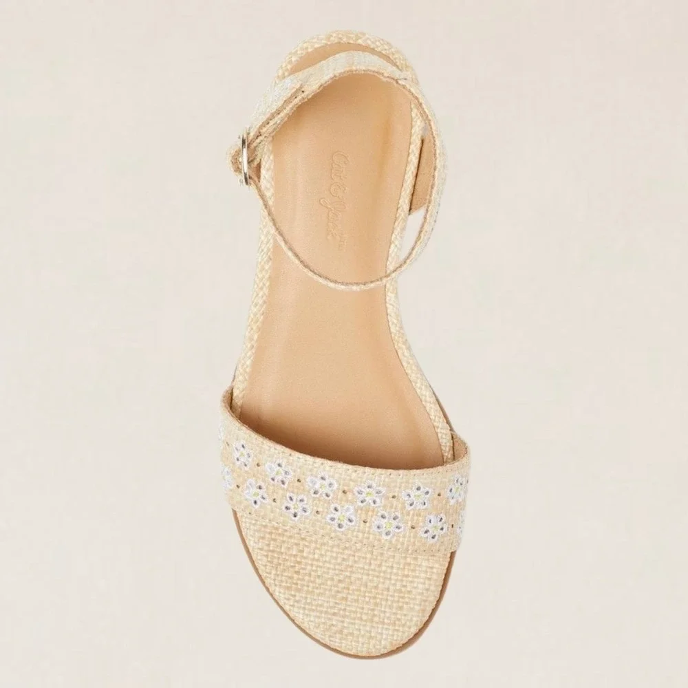 Cat & Jack Shirley Kids Tan Woven Floral Embroidered Block Heel Sandals Size 2